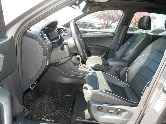 Used 2023 Platinum Gray Metallic Volkswagen 2.0T SEL R-Line image 13
