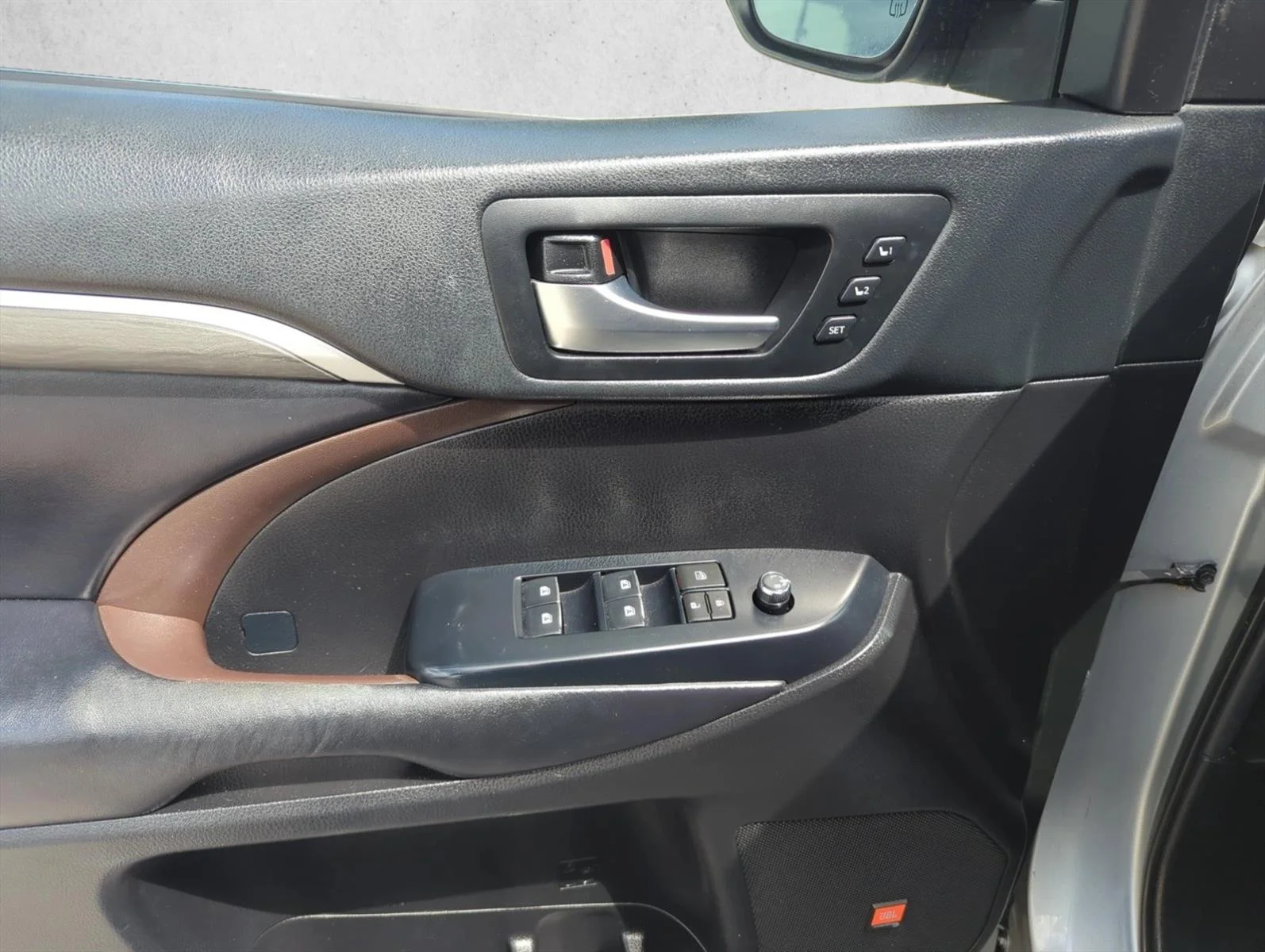 Used 2019 Celestial Silver Metallic Toyota Limited image 11