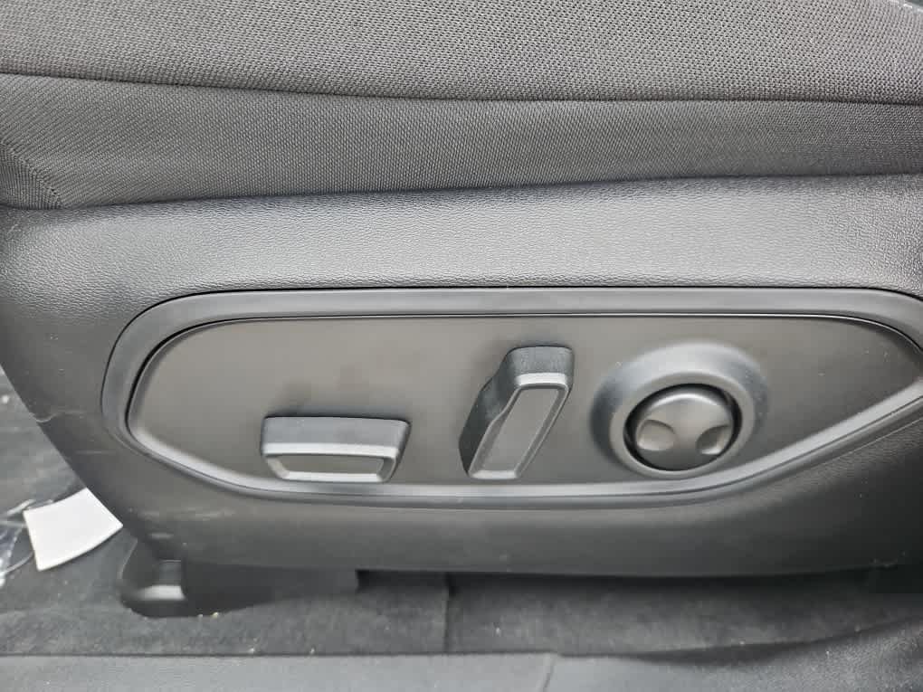 New 2026 Bright White Clearcoat Jeep Laredo image 17