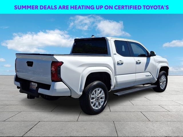 Used 2025 White Toyota SR5 image 8
