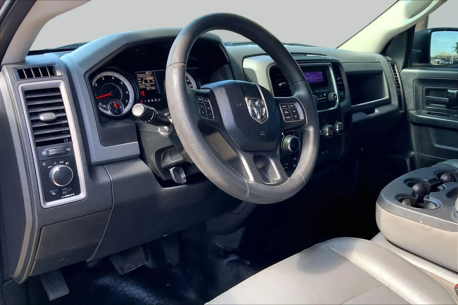 Used 2018 Granite Crystal Metallic Clearcoat Ram Tradesman image 18