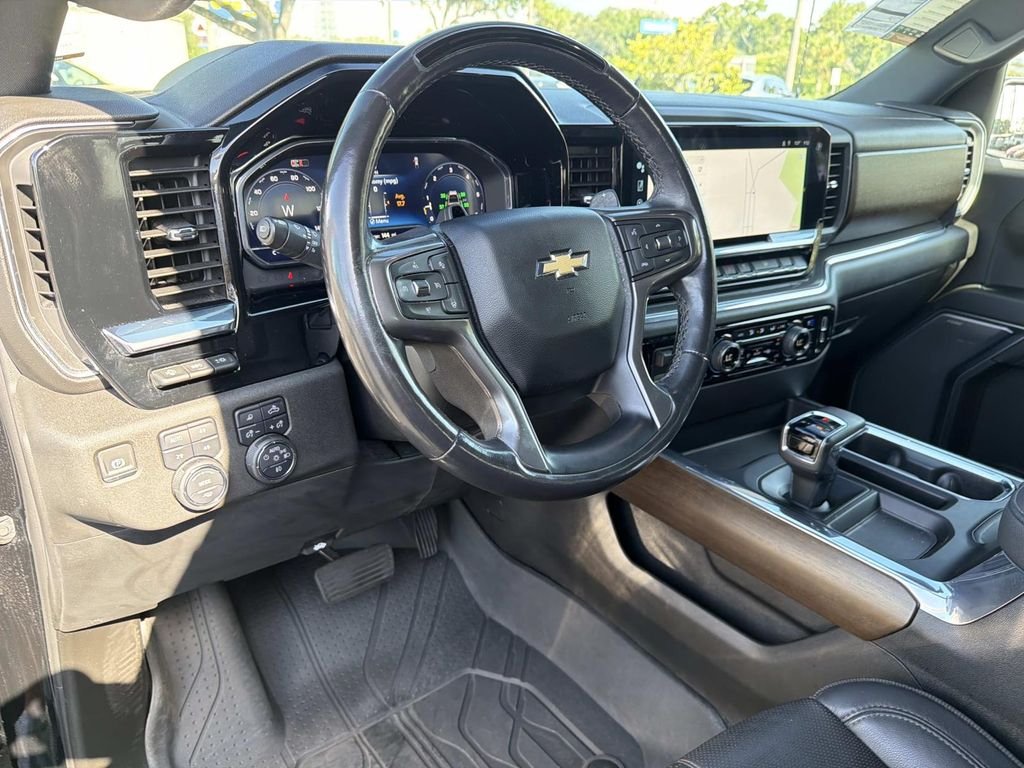 Used 2024 Black Chevrolet High Country image 23