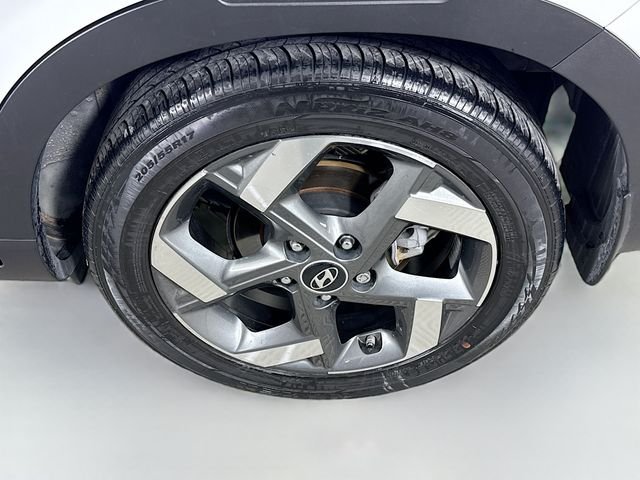 Used 2022 White Hyundai SEL image 32