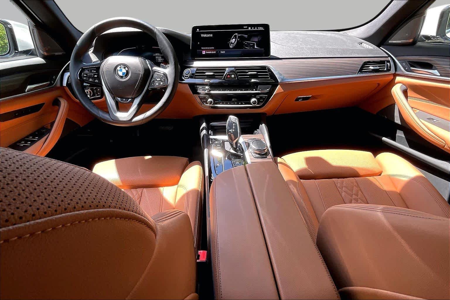 Used 2023 Alpine White BMW 530i xDrive image 15