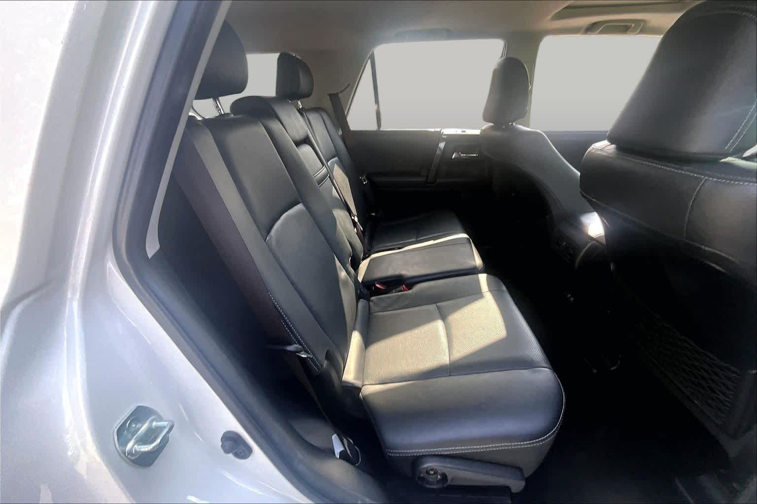 Used 2021 Blizzard Pearl Toyota Nightshade image 21
