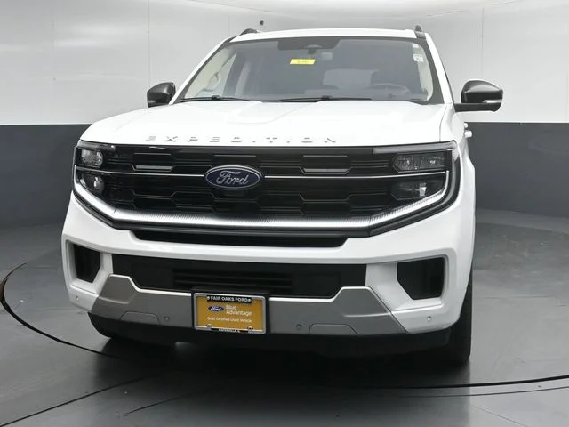 Certified Used 2025 Oxford White Ford Platinum image 3