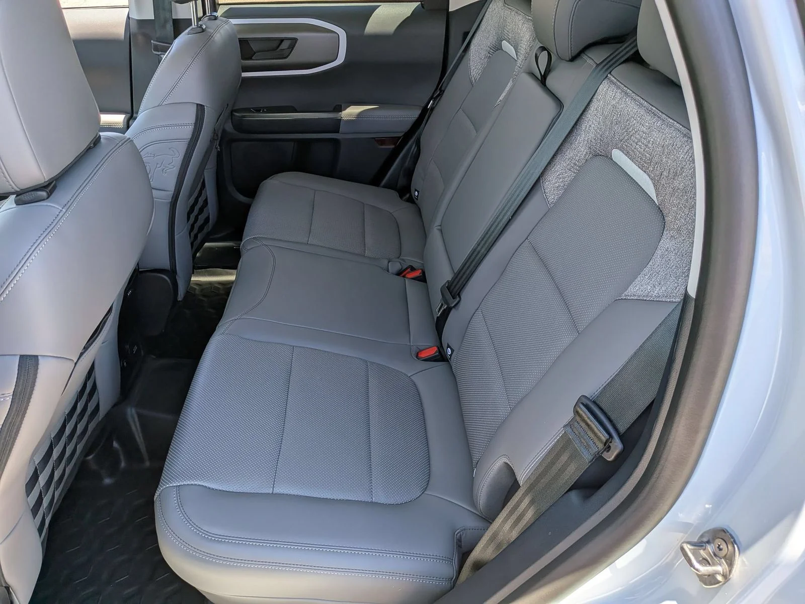 New 2026 Oxford White Ford Badlands® image 24