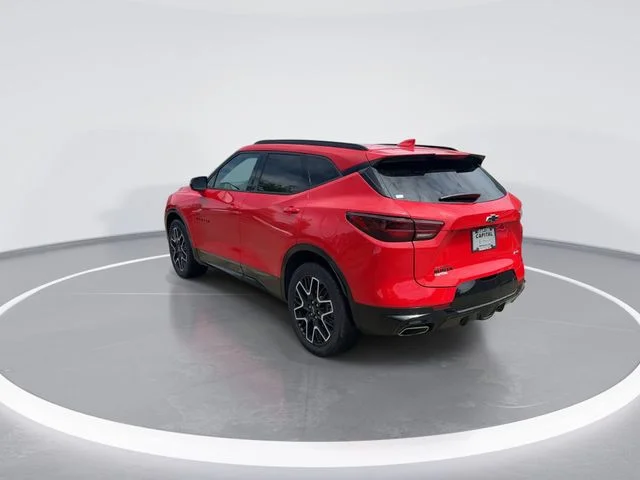 Used 2023 Red Chevrolet RS image 5