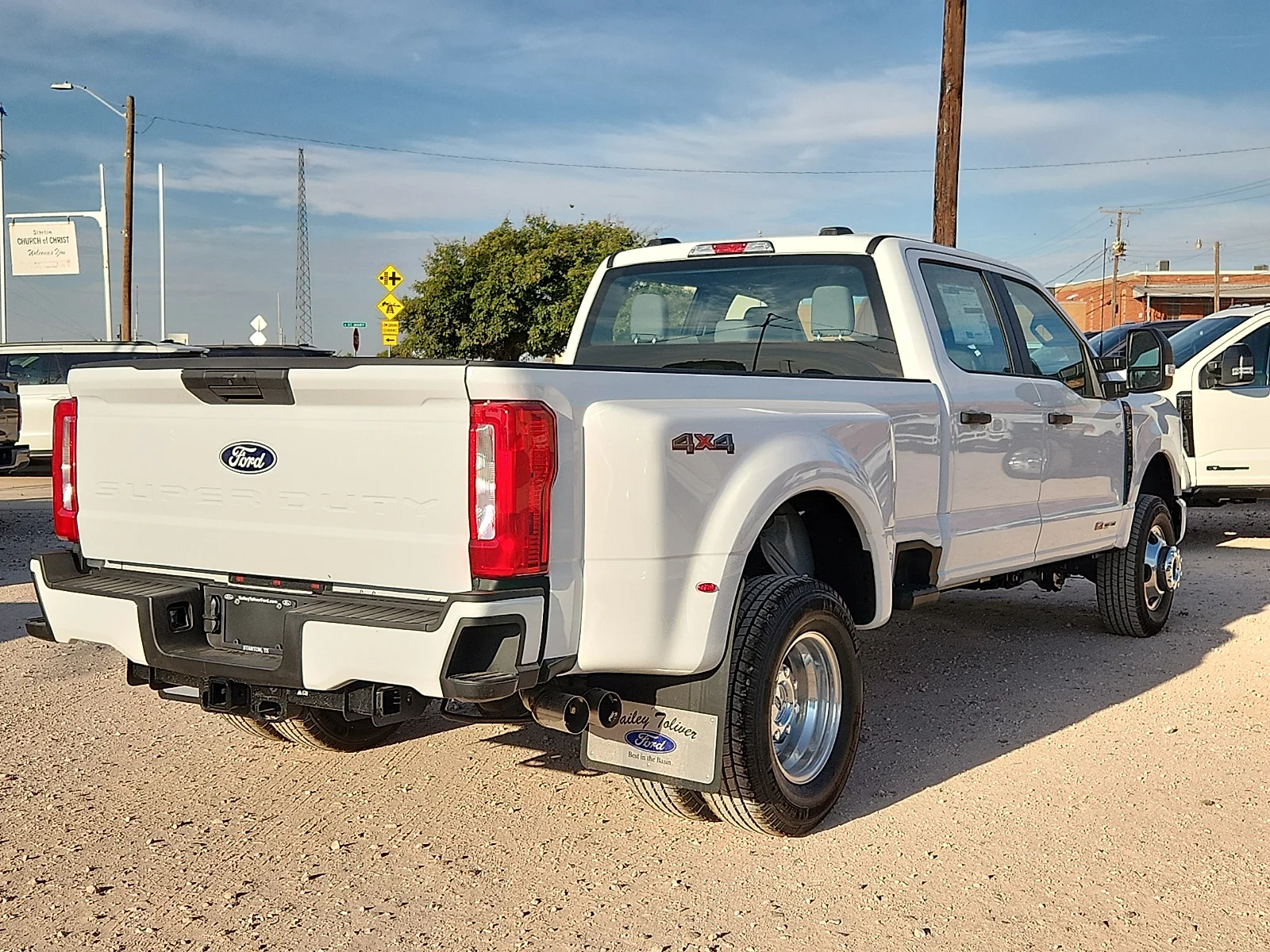New 2027 Oxford White Ford XL image 7