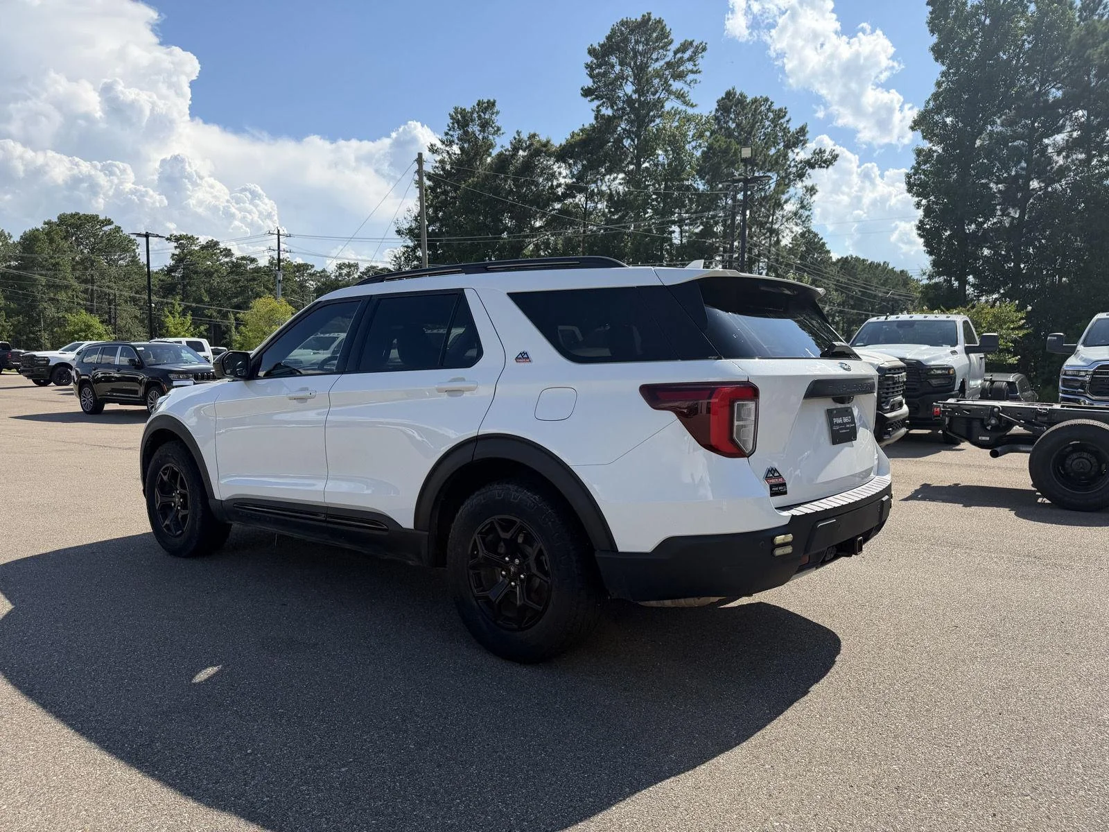 Used 2022 Star White Metallic Tri-Coat Ford Timberline image 4