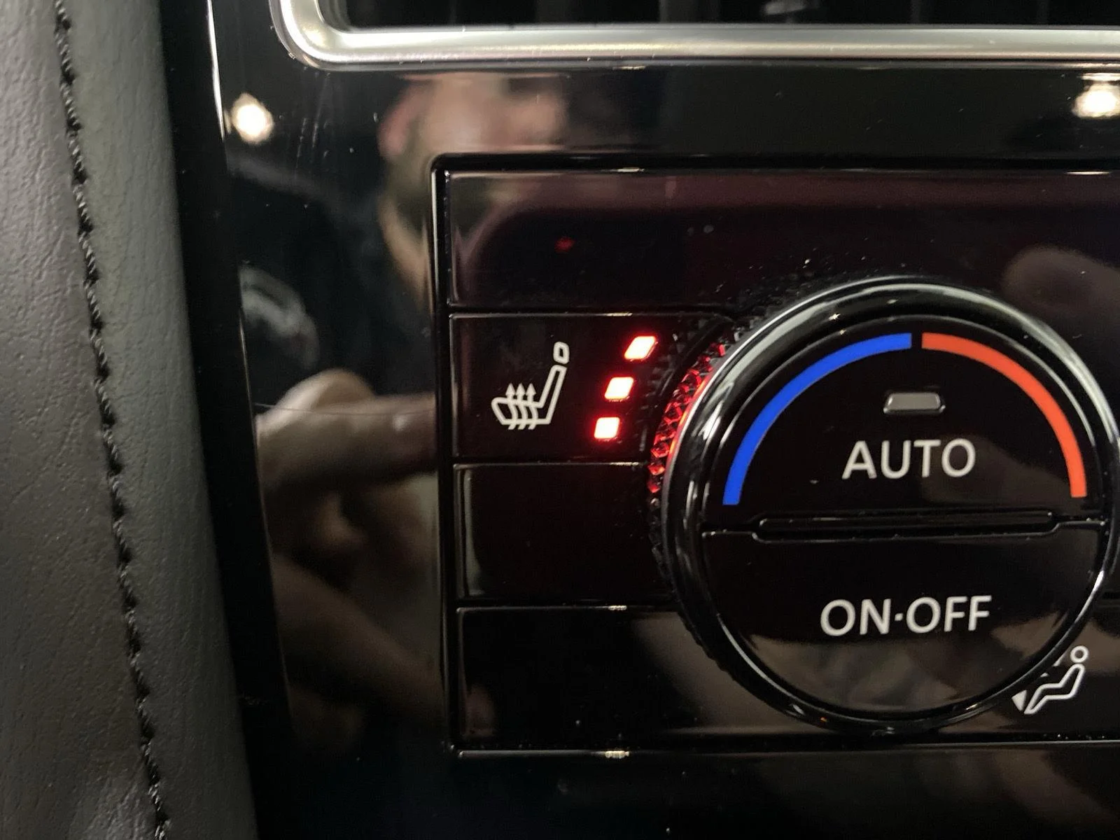 Used 2024 Gun Metallic Nissan SV image 22