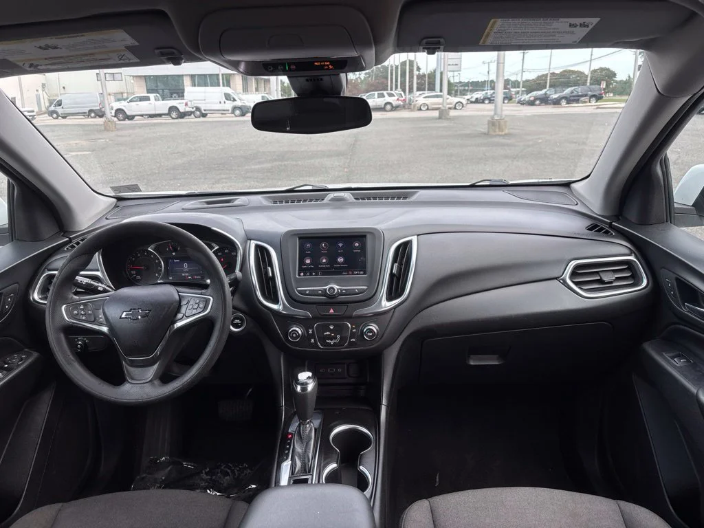 Used 2021 White Chevrolet LT image 23