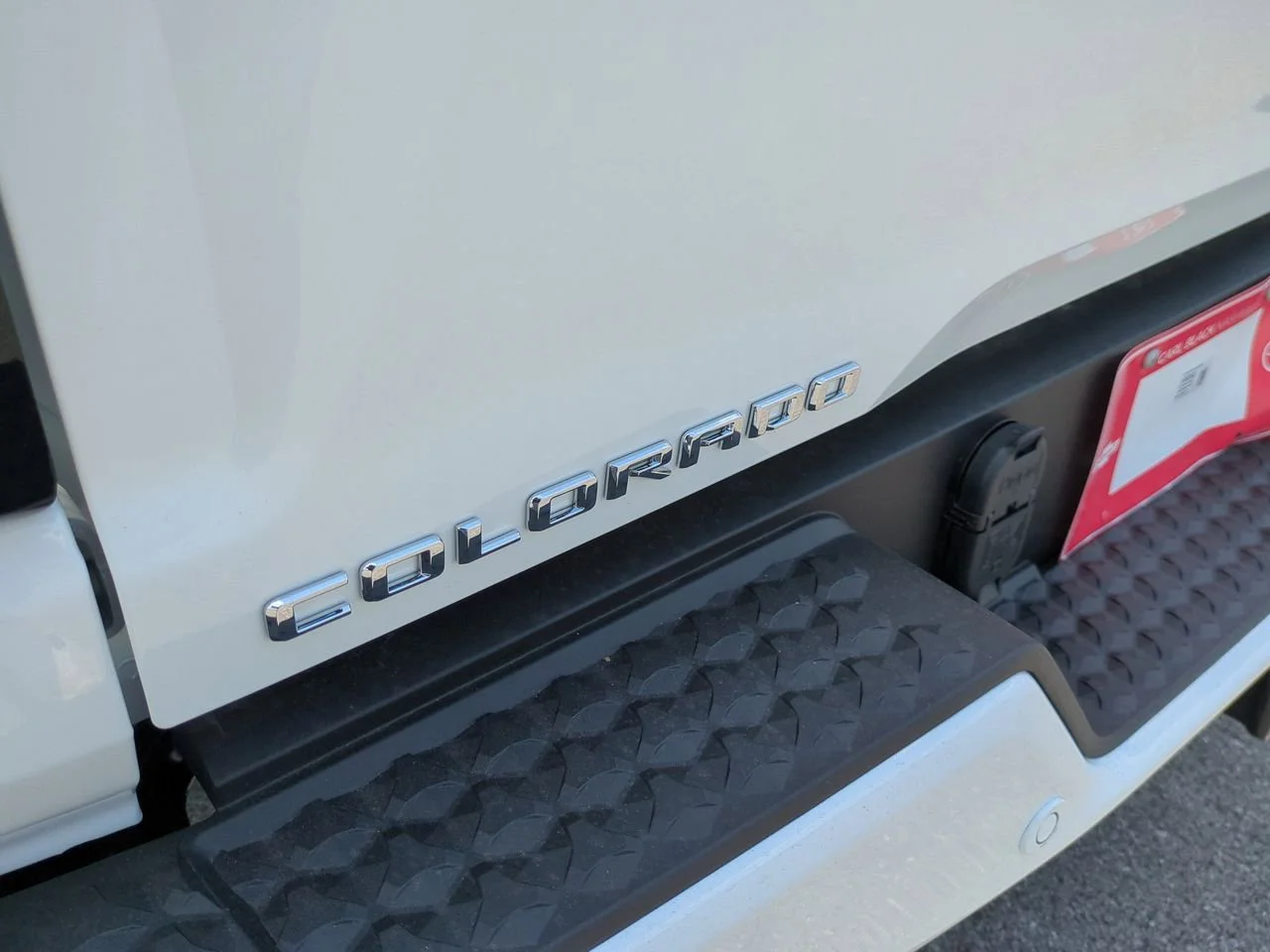 2025 Chevrolet Colorado LT - Photo 32