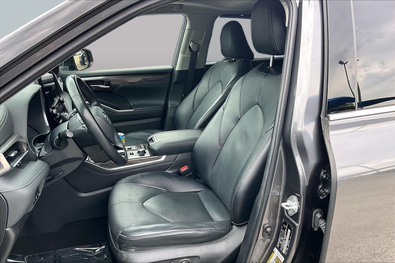 Used 2022 Magnetic Gray Metallic Toyota Limited image 9