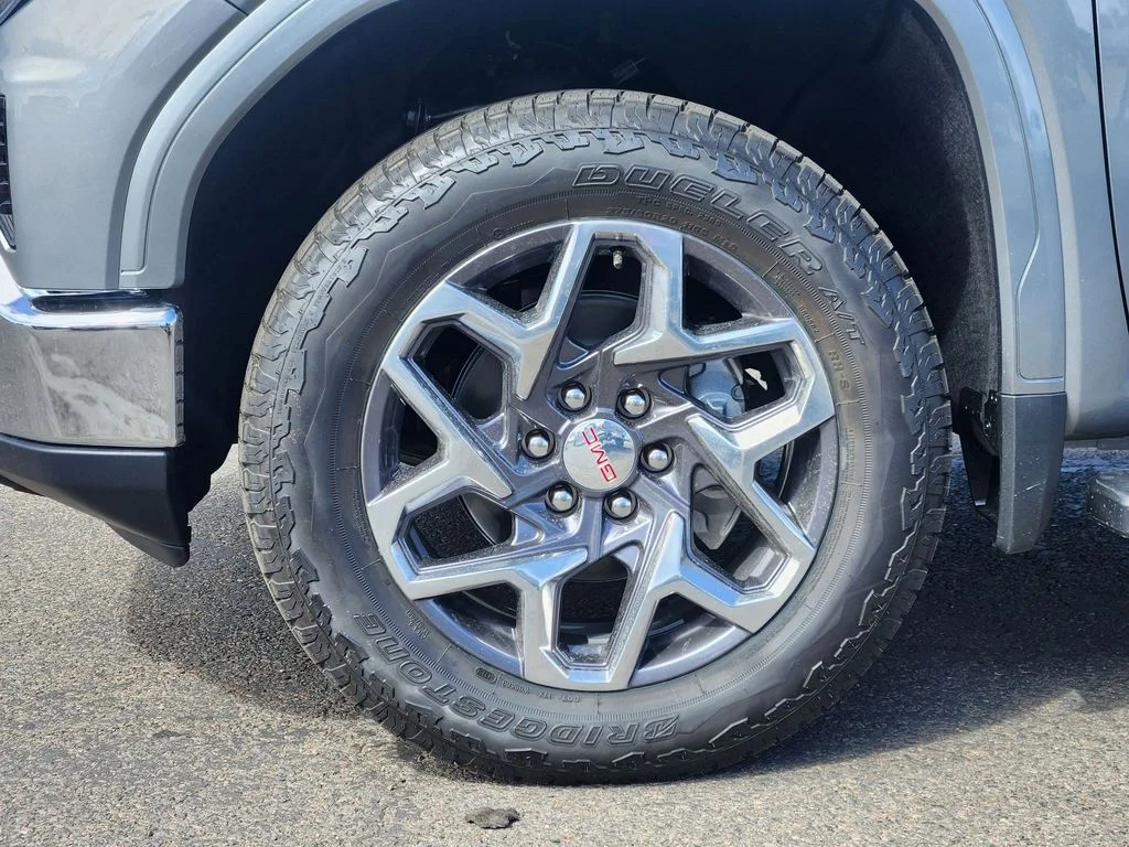 2026 GMC Sierra 1500 SLT - Photo 7