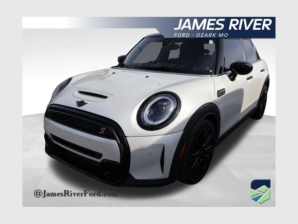 2024 MINI Hardtop Cooper S's photo