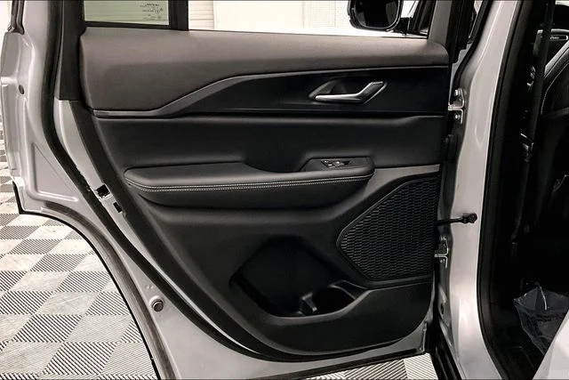 2024 Jeep Grand Cherokee Altitude - Photo 23