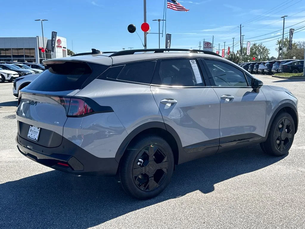 New 2026 Wolf Gray Kia X-Line image 3