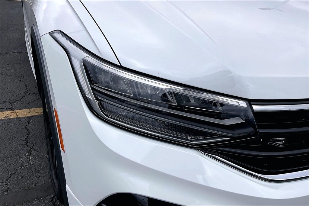 2022 VOLKSWAGEN TIGUAN - Image 27