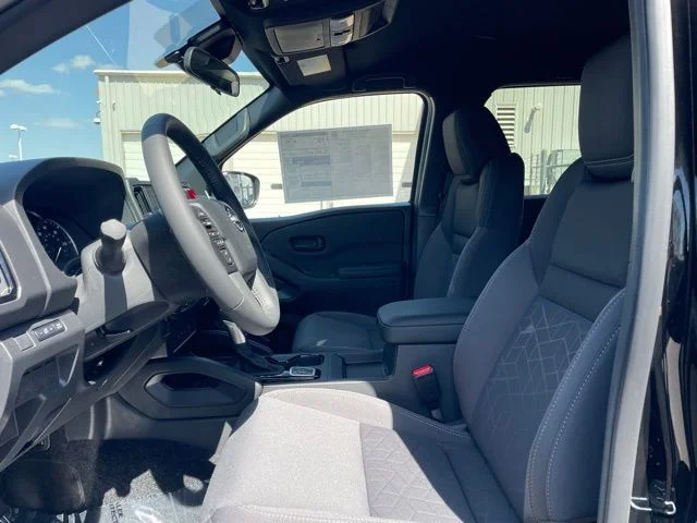 2026 Nissan Frontier SV - Photo 7