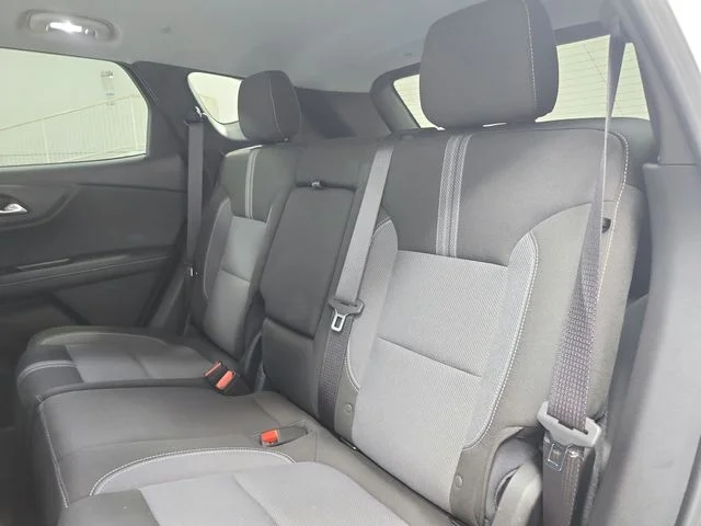 Used 2025 White Chevrolet LT image 12