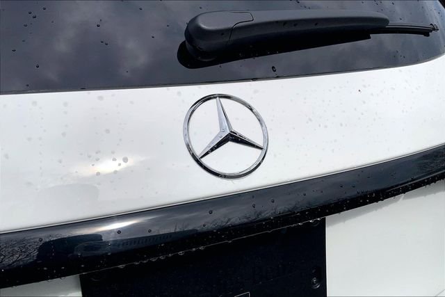Used 2026 White Mercedes-Benz GLC 300 image 28