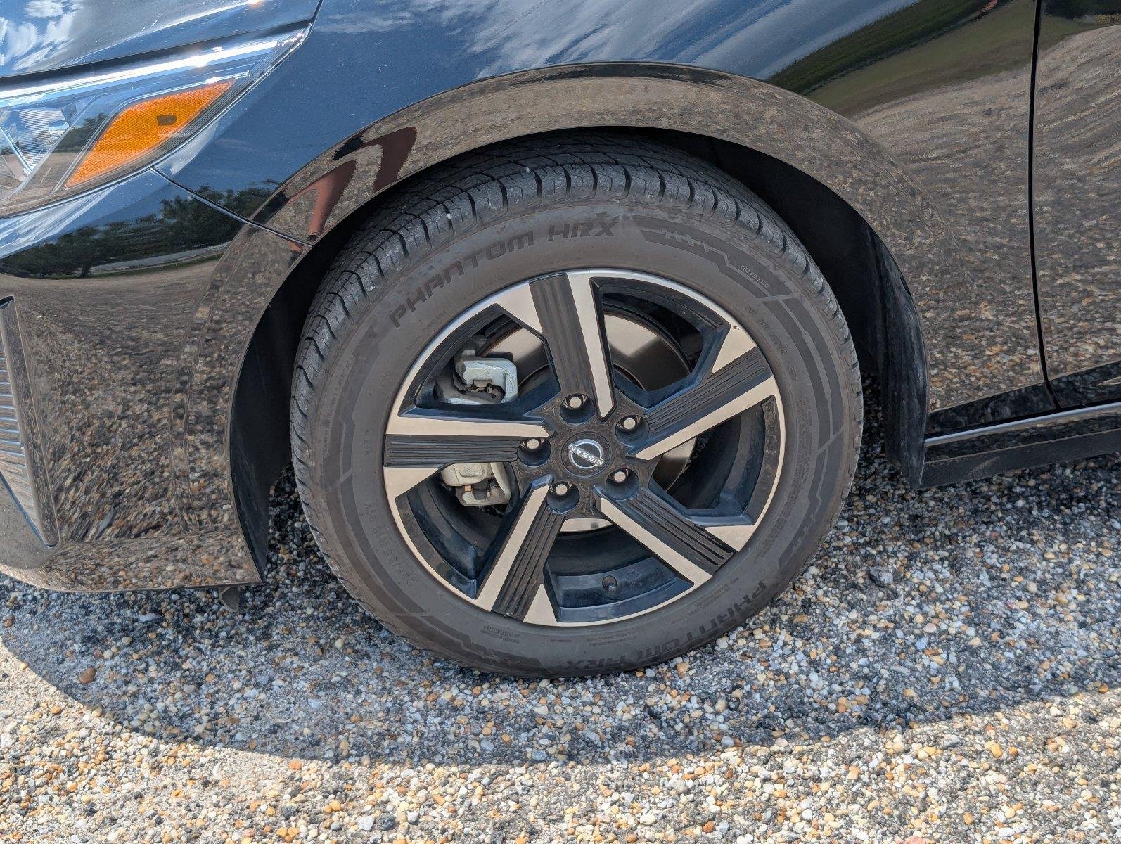 Used 2025 Super Black Nissan SV image 11