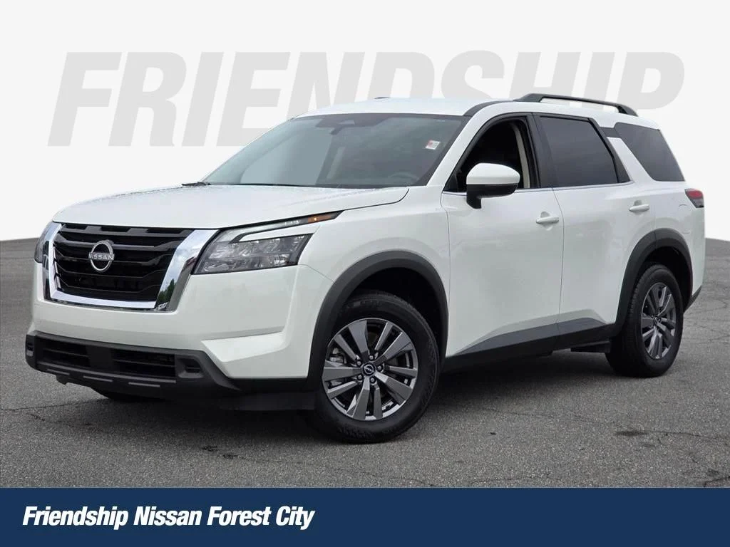 Used 2025 White Nissan SV image 1