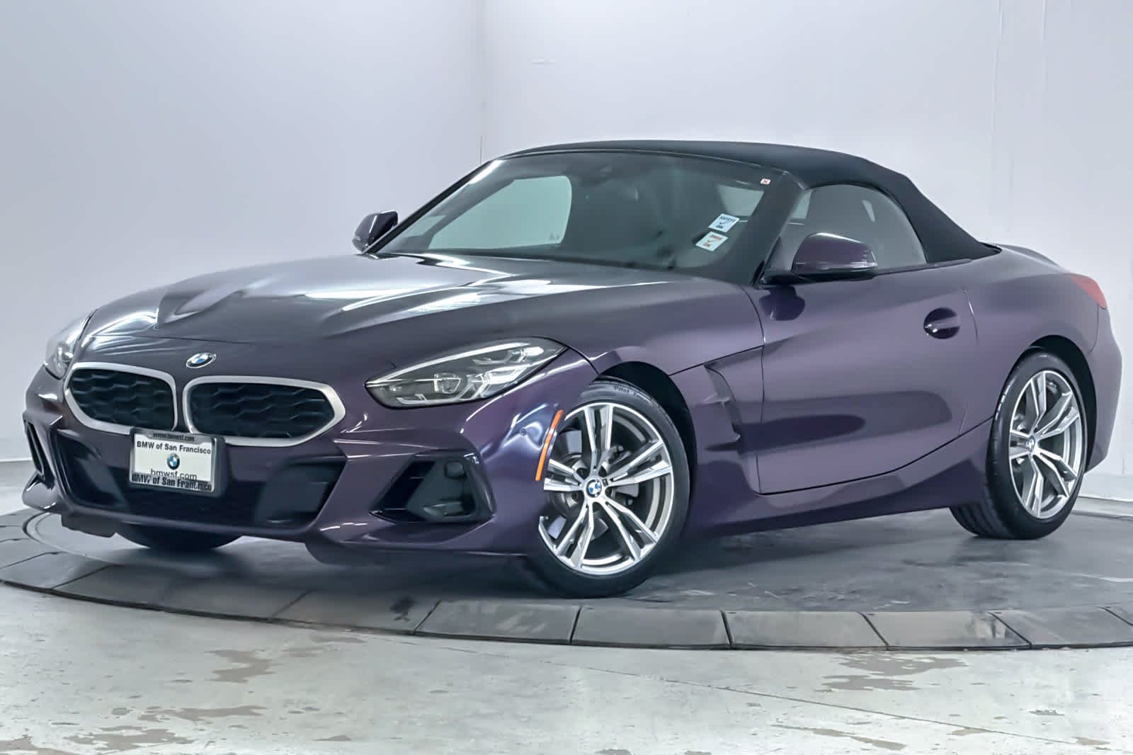 Used 2025 Purple BMW sDrive30i image 9