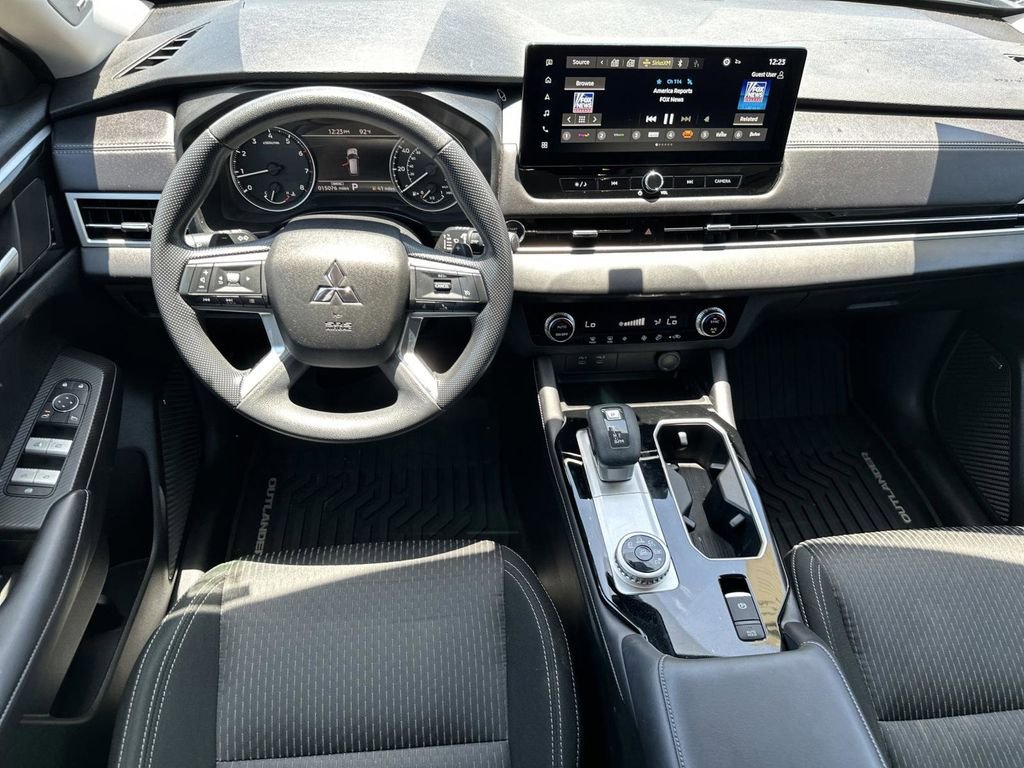 Used 2025 Black Mitsubishi ES image 10