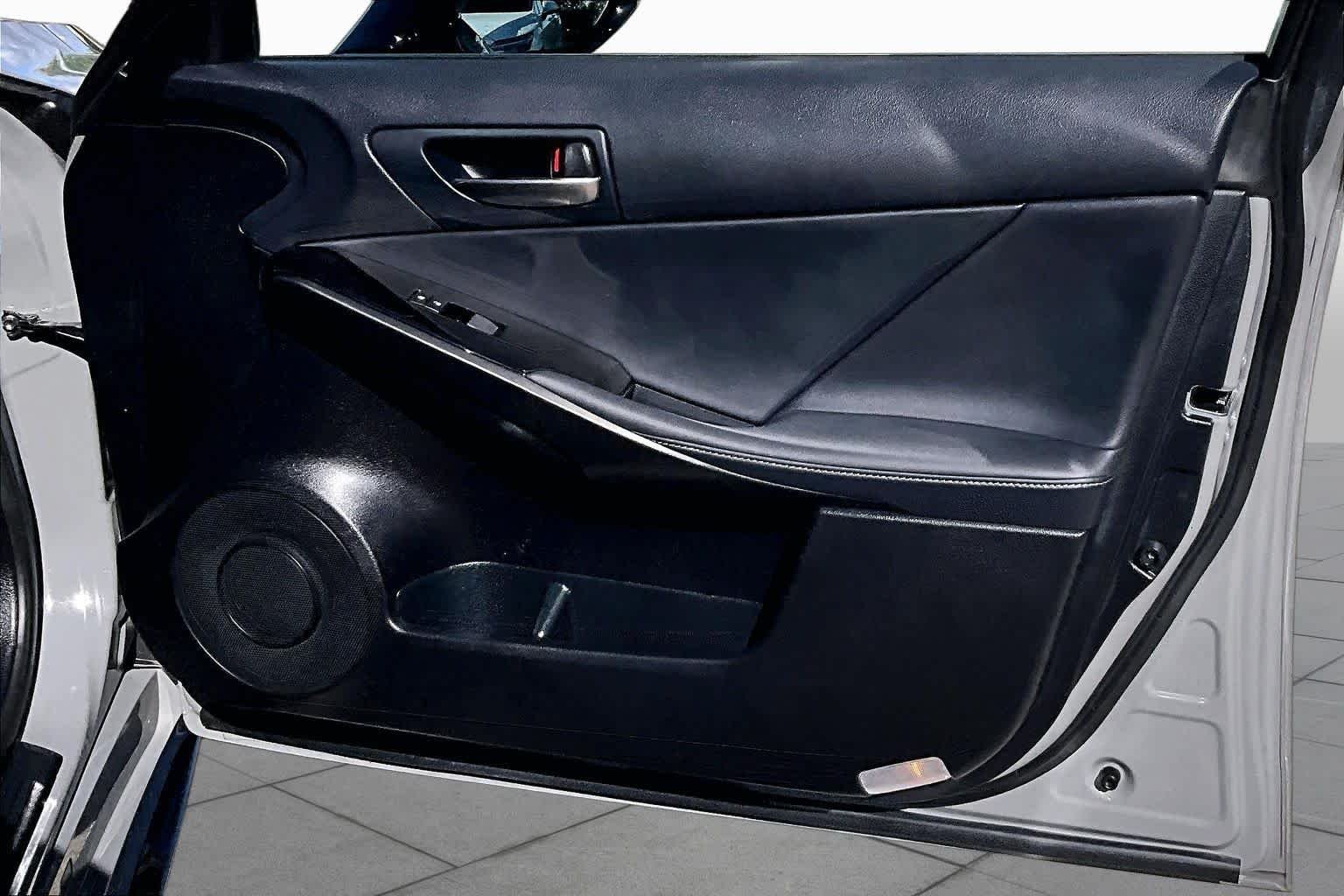 Used 2025 Incognito Lexus F SPORT Design image 27