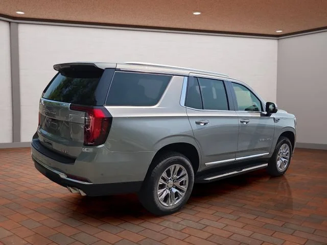 2026 GMC Yukon Denali - Photo 3