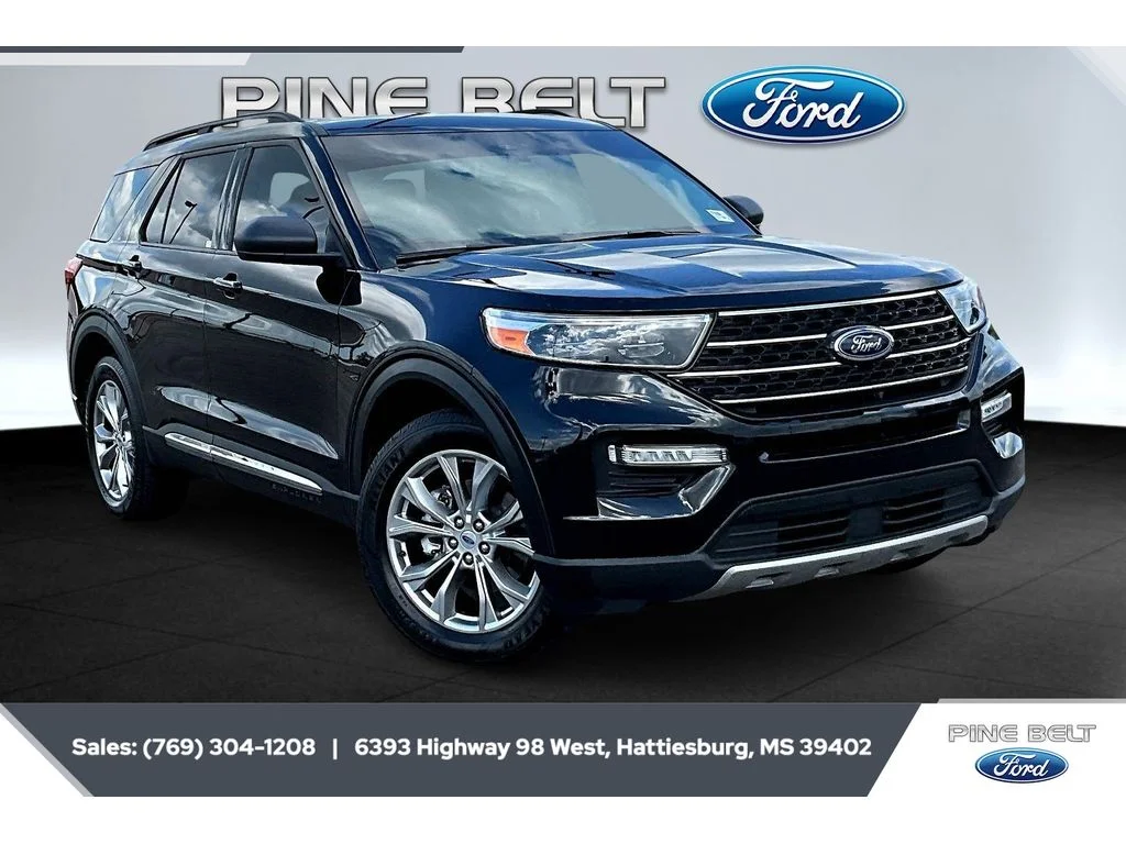 2023 Ford Explorer XLT 4WD's photo