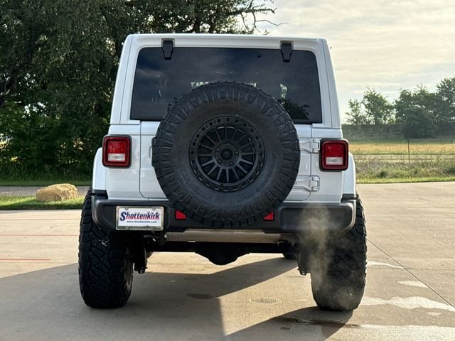 Used 2022 White Jeep Unlimited Sahara Altitude image 7