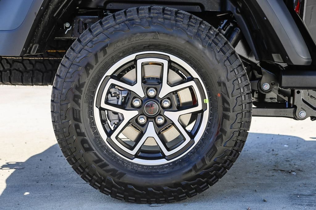 New 2026 Black Clearcoat Jeep Rubicon image 12