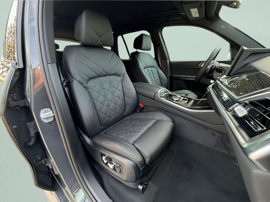 New 2026 Dravit Grey Metallic BMW sDrive40i image 23
