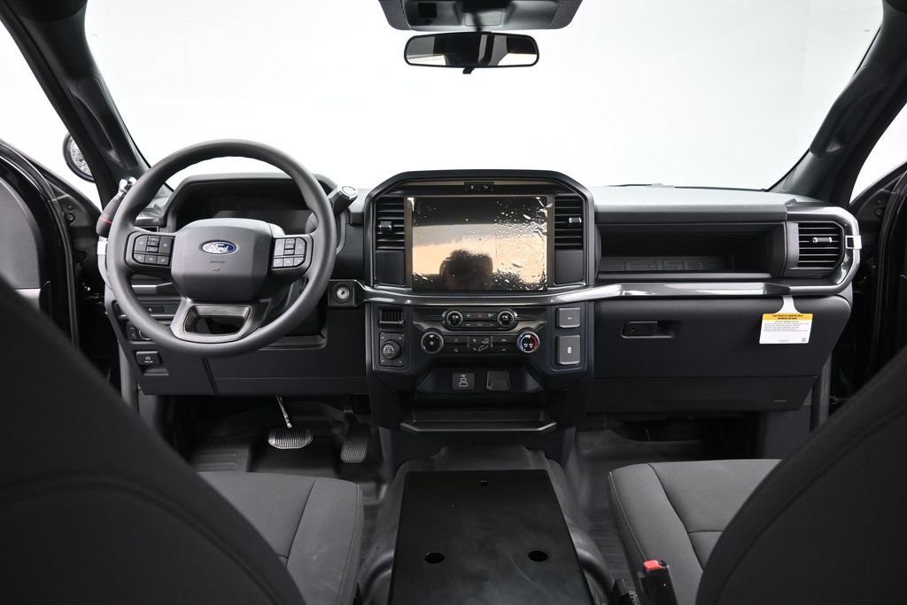 Used 2025 Black Metallic Ford XL image 31
