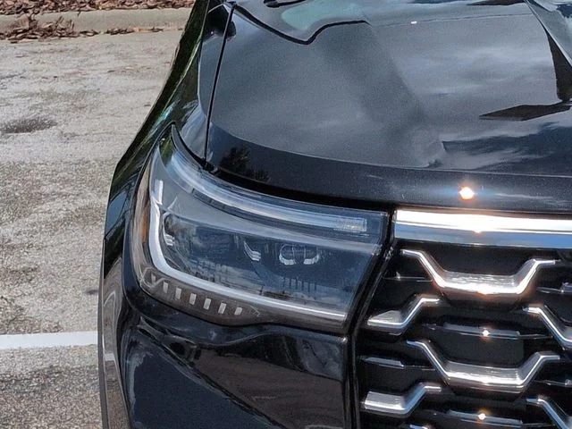 New 2026 Agate Black Metallic Ford Platinum™ image 10