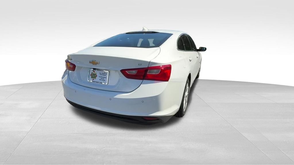 Used 2024 White Chevrolet LT image 7