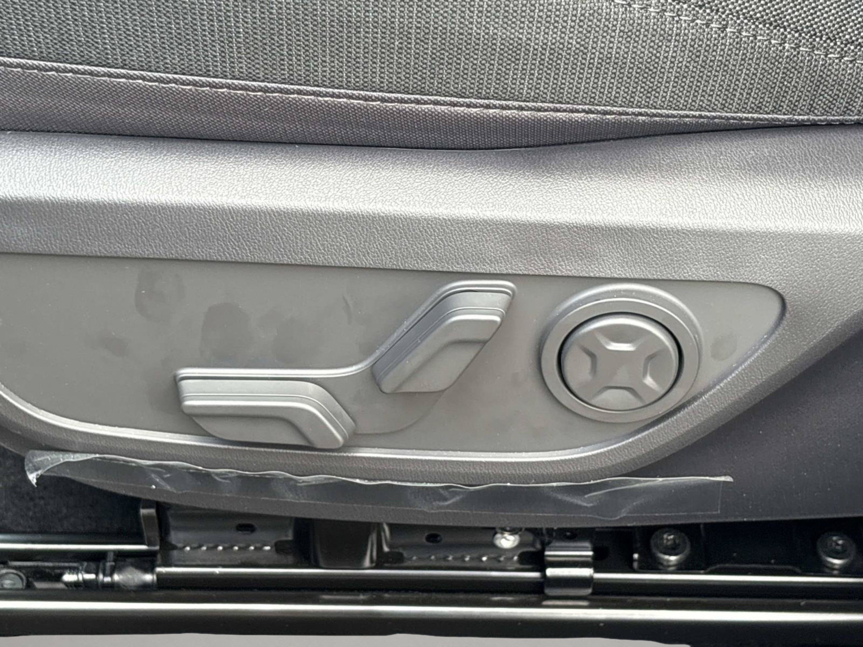 New 2027 Frost Blue / Black Roof Kia S image 18
