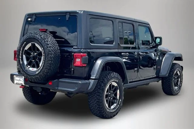 Used 2018 Black Jeep Unlimited Rubicon image 5