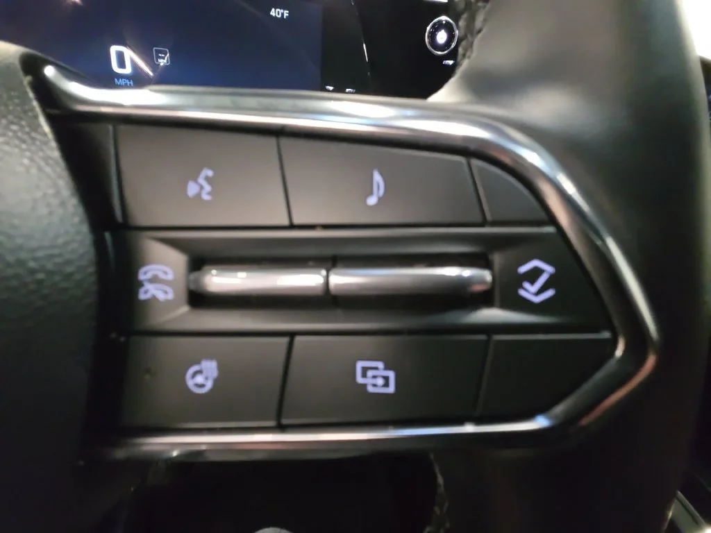 2026 Chevrolet Equinox LT - Photo 25