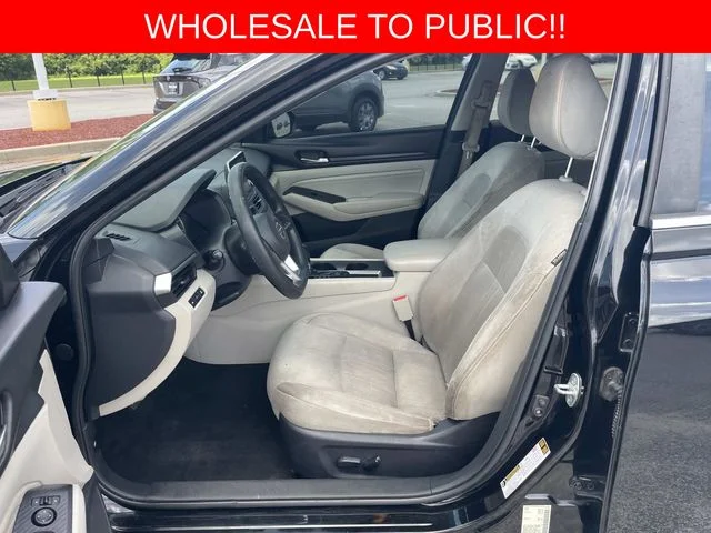 Used 2020 Black Nissan 2.5 S image 13