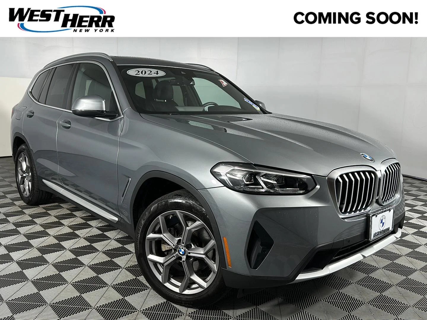 Used 2024 Skyscraper Grey Metallic BMW xDrive30i image 1