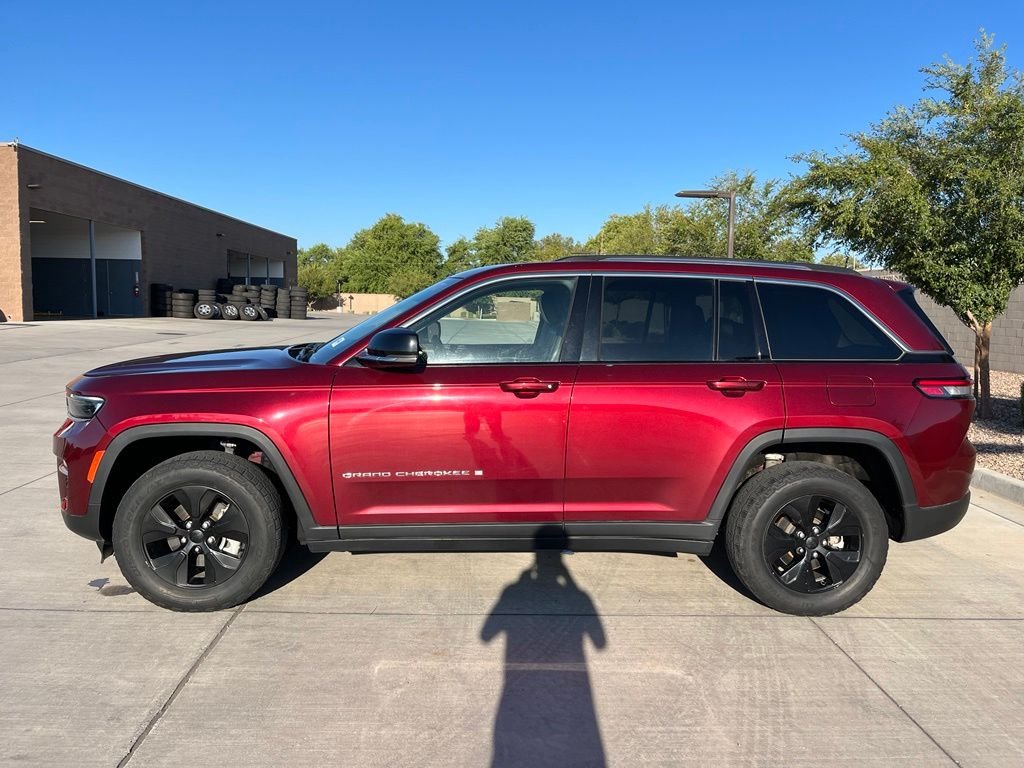 Used 2023 Red Jeep Limited image 10