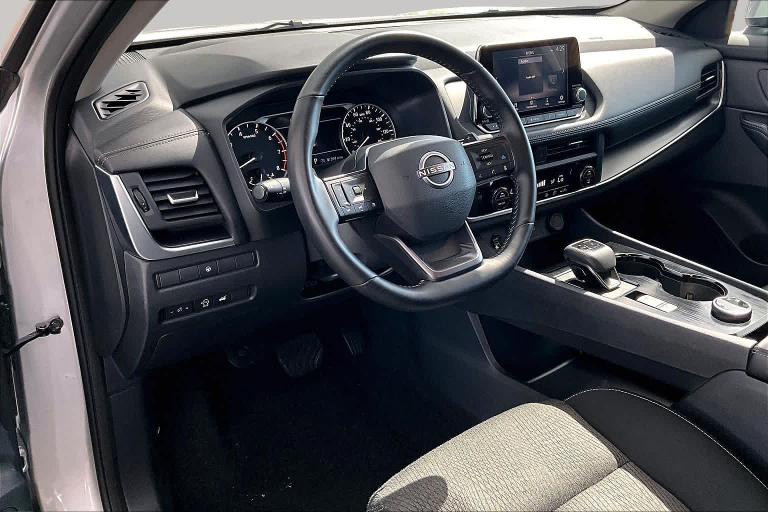 Used 2025 Brilliant Silver Metallic Nissan SV image 17