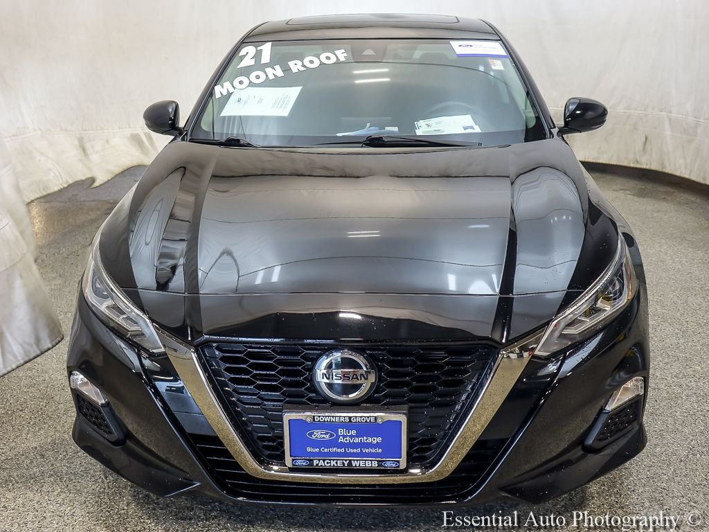 Certified Used 2021 Super Black Nissan 2.5 SR image 5
