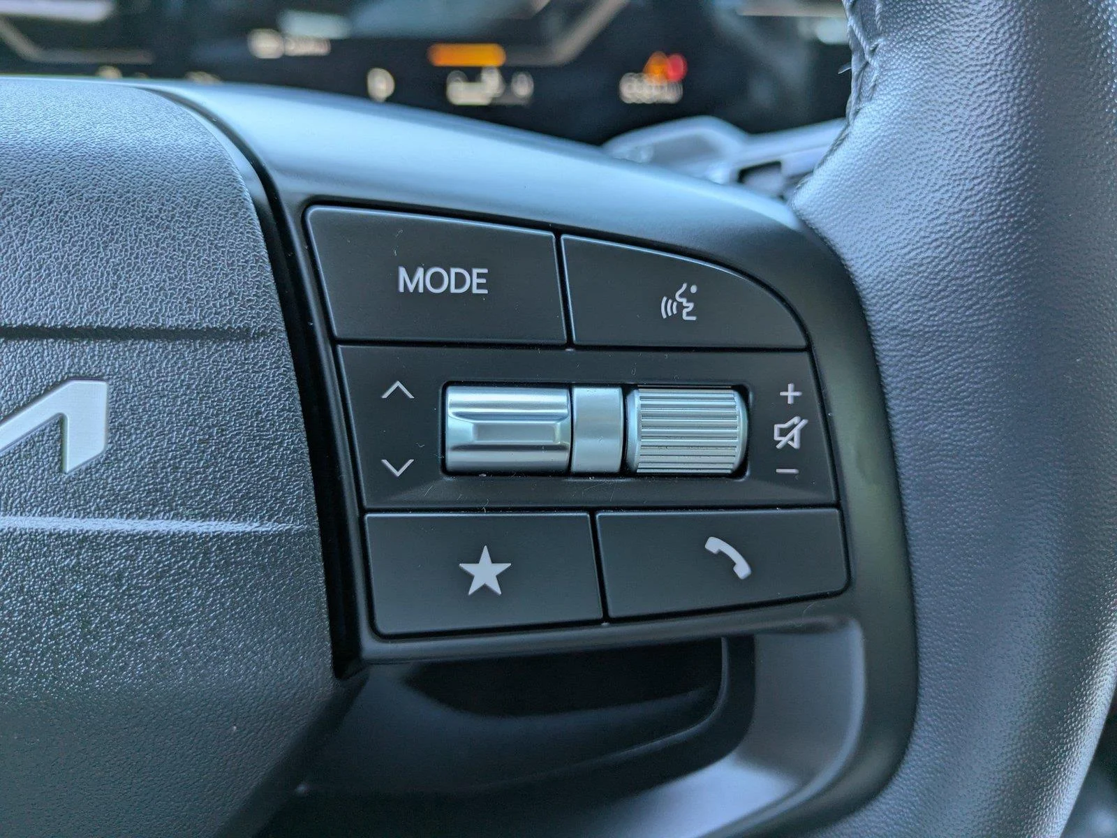 Used 2025 Steel Gray Kia EX image 23