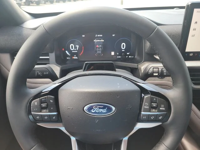 New 2026 Black Metallic Ford Platinum image 32