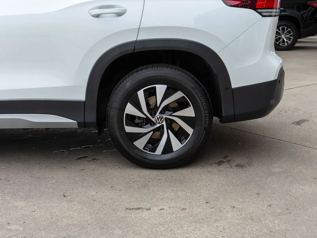 2025 Volkswagen Tiguan S - Photo 26